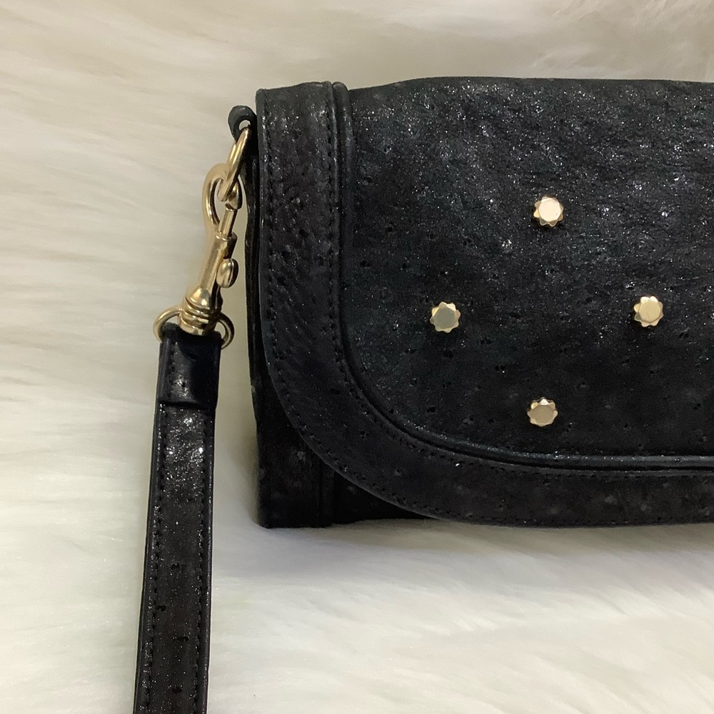 LIKE NEW🖤 Chloe Wristlet - Picture 6 of 17